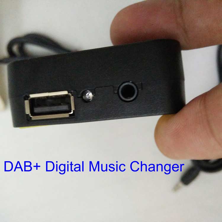 Цифровий радіоприймач DAB+ Plus dab plus тюнер Антена USB живлення AUX вхід Музичний чейнджер VCAN1410