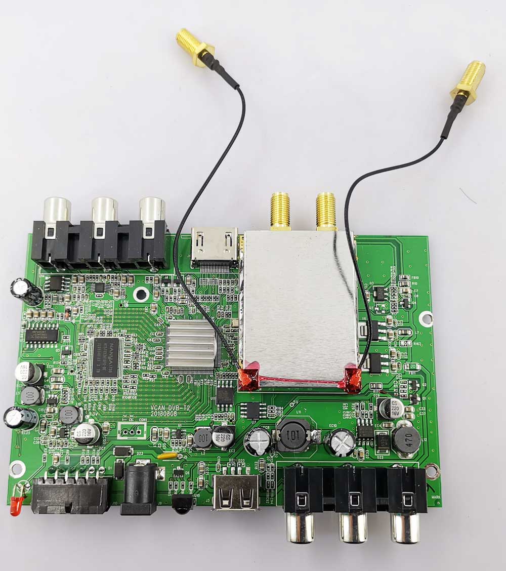 자동차 DVB-T2 4 조율사 4 USB 동영상 플레이어 HDMI 출력 HDTV DVB-T24를 갖춘 고속 자동 모바일 용 안테나 디지털 TV 수신기 - 영상 11