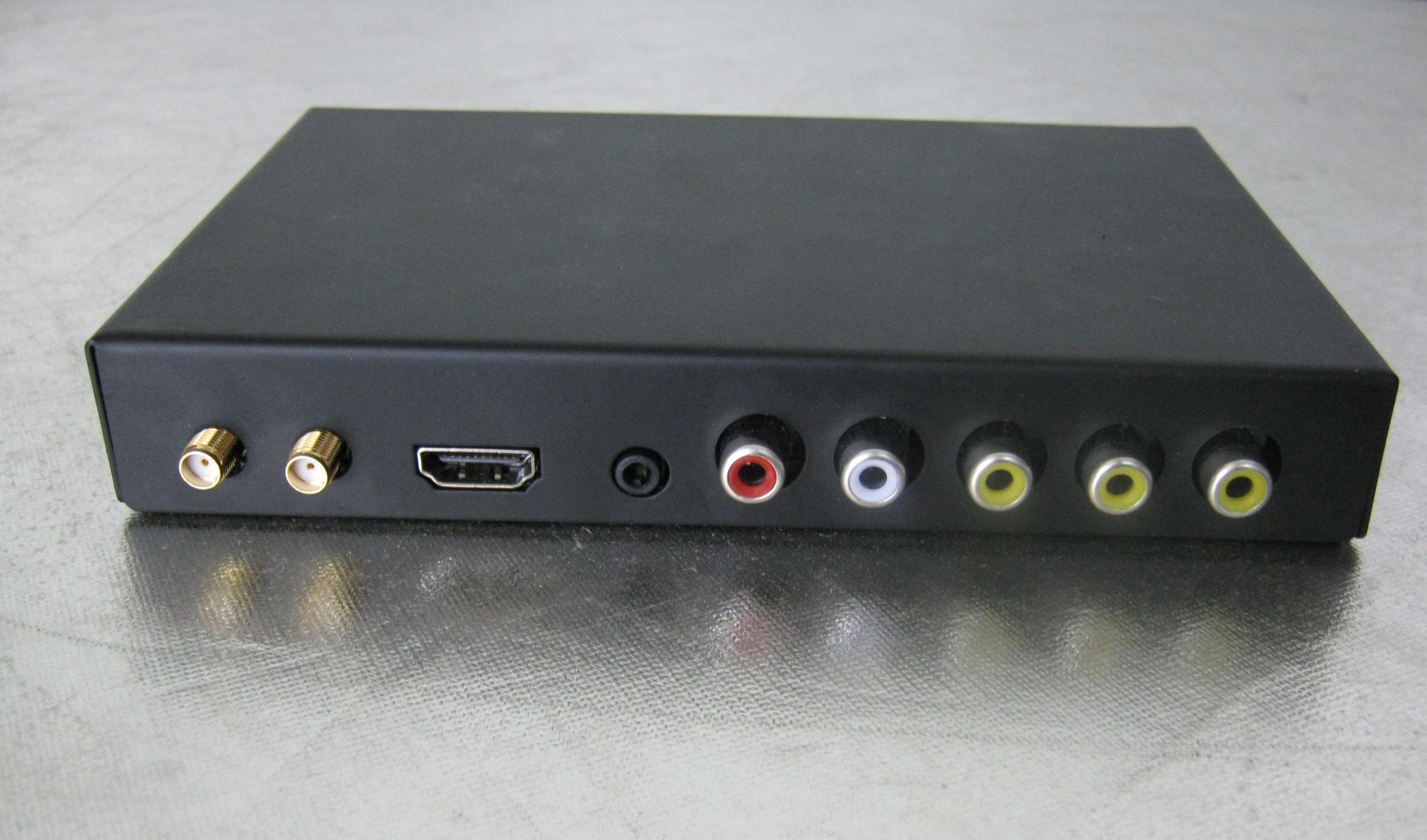 ISDB-T6800日本车ISDB-T全配 1 了数字电视调谐器B-CAS