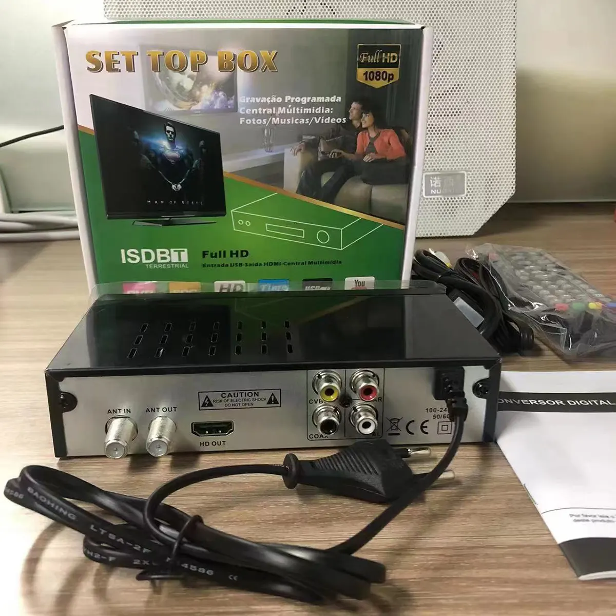 Sintonizador de caja de tv digital ISDB-T 2023 última vista posterior del modelo más reciente